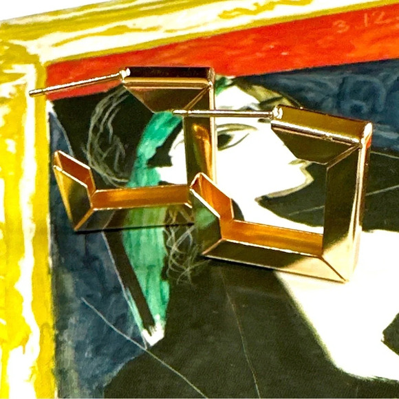 Squared Gold steel dainty twisted small hoop earrings/ - Picture 2 of 6